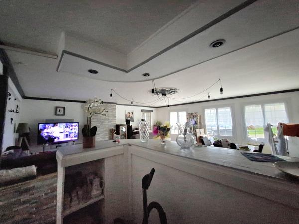 À vendre - Maison individuelle, 7 pièces située à Oisseau-le-Petit (72610)