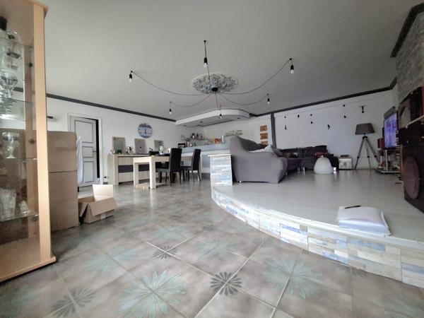 À vendre - Maison individuelle, 7 pièces située à Oisseau-le-Petit (72610)