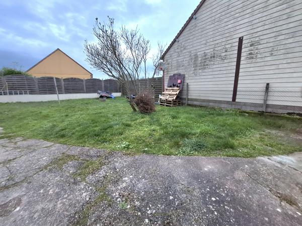 À vendre - Maison individuelle, 7 pièces située à Oisseau-le-Petit (72610)