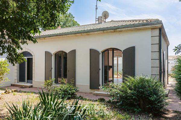Maison de charme au coeur d’un bois proche de La Rochelle