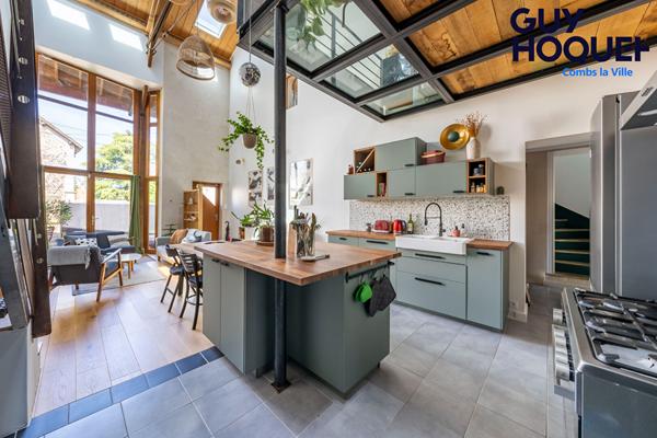 BOUSSY SAINT ANTOINE : maison de 4 chambres en vente