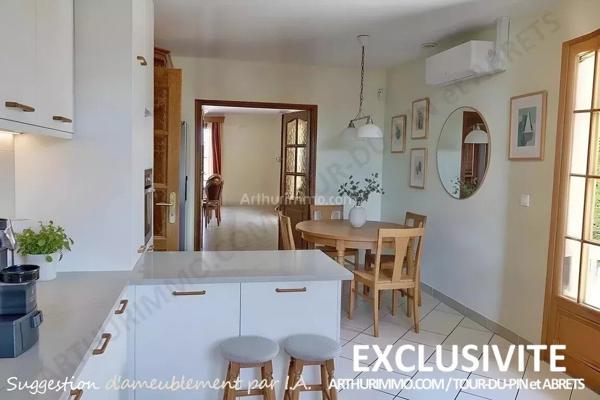 Vente                                                      Maison
                        
                     6 pièces                      289 m2                     à Bourgoin-Jallieu