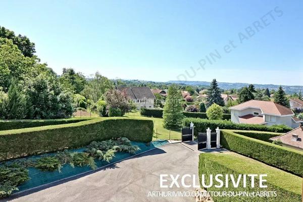 Vente                                                      Maison
                        
                     6 pièces                      289 m2                     à Bourgoin-Jallieu