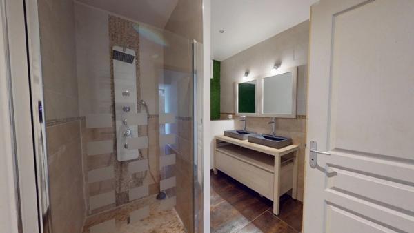 Vente Immeuble 13 pièces 256 m2 à Maintenon