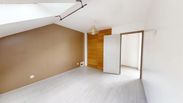 Vente Immeuble 13 pièces 256 m2 à Maintenon