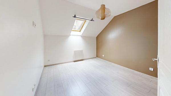 Vente Immeuble 13 pièces 256 m2 à Maintenon