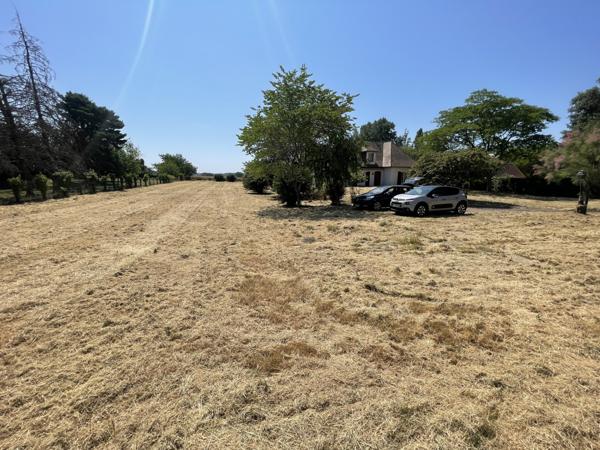 Châtellerault (86100) PARCELLE A BATIR DIVISIBLE DE 3.000 M2 A CHATELLERAULT