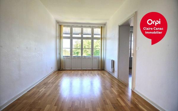 Appartement à louer    2 pièces •  Saint-Sulpice-la-Pointe