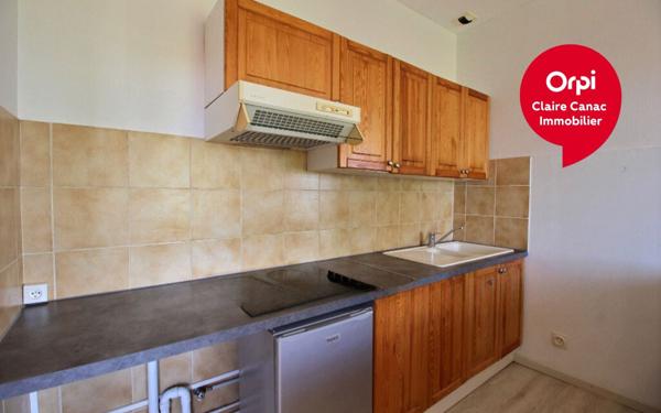 Appartement à louer    2 pièces •  Saint-Sulpice-la-Pointe