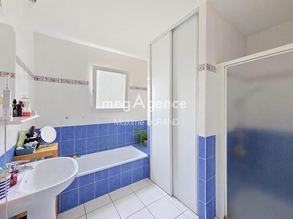 Maison à LA ROMAGNE, 49740 - 5 pièces 104m²
