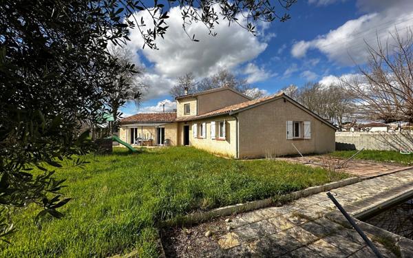 Maison à vendre    5 pièces •  Noé