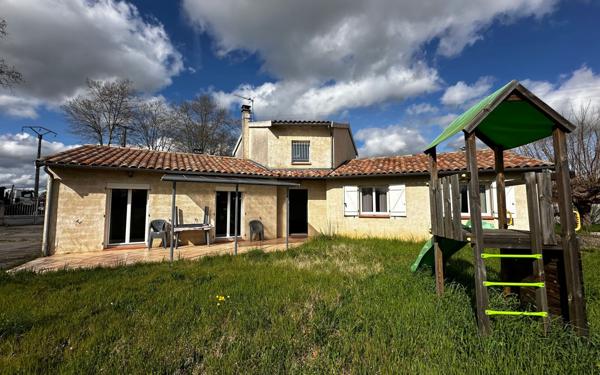 Maison à vendre    5 pièces •  Noé