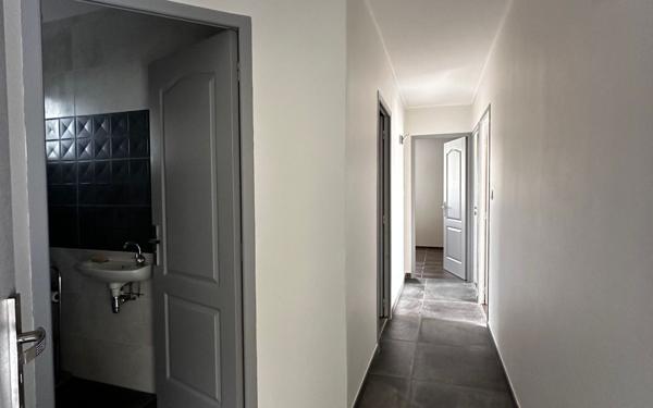 Maison à vendre    5 pièces •  Noé