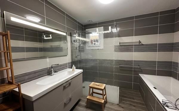 Maison à vendre    5 pièces •  Noé