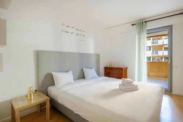 INVESTISSEMENT LOCATIF – CANNES – Résidence de tourisme Villa Maupassant – 4,81 % de rentabilité