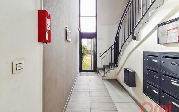 Appartement à vendre    2 pièces • 29,40 m2 Aubervilliers