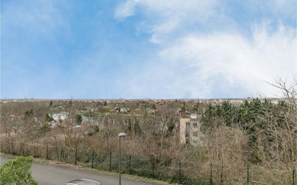 Maison à vendre    5 pièces •  Chennevières-sur-Marne