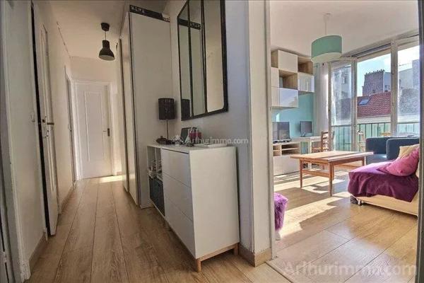 Location                                                      Appartement
                        
                     3 pièces                      49 m2                     à Asnières-sur-Seine