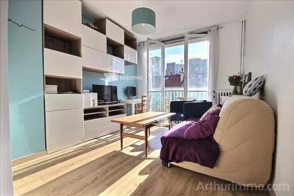 Location                                                      Appartement
                        
                     3 pièces                      49 m2                     à Asnières-sur-Seine