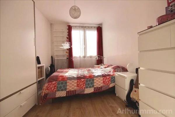 Location                                                      Appartement
                        
                     3 pièces                      49 m2                     à Asnières-sur-Seine
