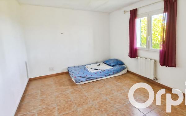 Maison à vendre    5 pièces •  Pont-Saint-Esprit