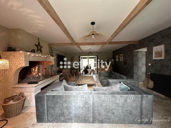 Maison 8 pièces - 212 m² Exclusivité efficity