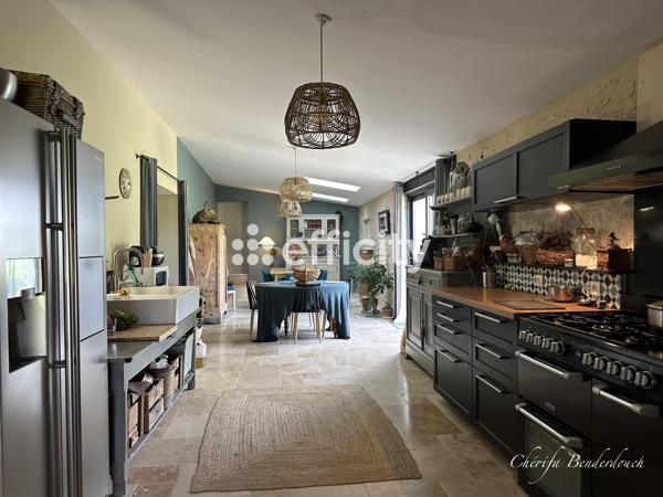 Maison 8 pièces - 212 m² Exclusivité efficity