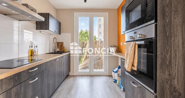 À vendre Appartement 3 pièces 56 m² - Bourg-lès-valence 26500