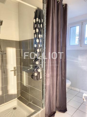 A LOUER - VIRE NORMANDIE - Quartier St Anne - BEAU T3 AVEC BALCON