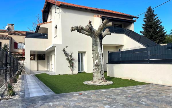 Appartement à vendre    4 pièces •  Montélimar