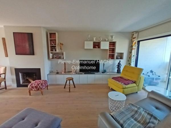 SUR LA COMMUNE DE SAINT GERMAIN EN LAYE DANS LE QUARTIER DE FOURQUEUX