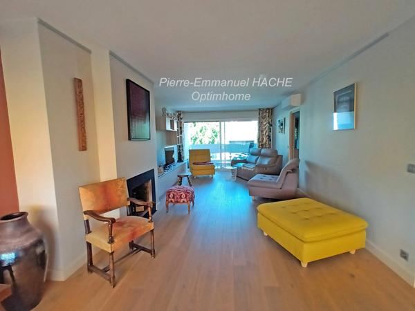 SUR LA COMMUNE DE SAINT GERMAIN EN LAYE DANS LE QUARTIER DE FOURQUEUX