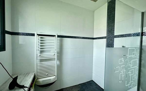 Maison à vendre    6 pièces •  Savas-Mépin