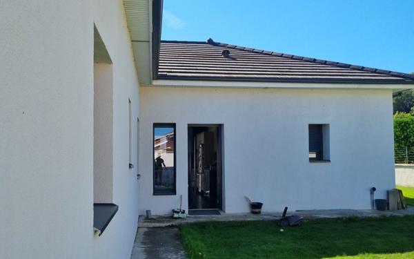 Maison à vendre    6 pièces •  Savas-Mépin