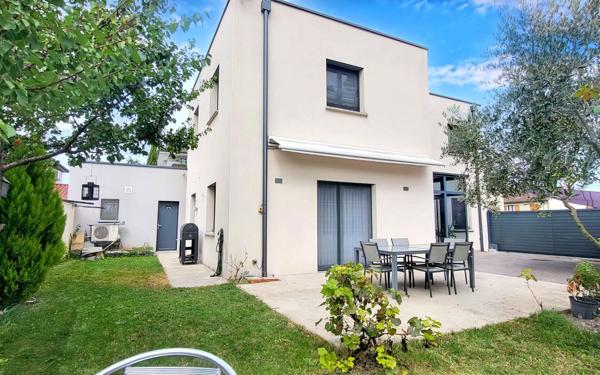 Maison à vendre    5 pièces • 116 m2 Corbas
