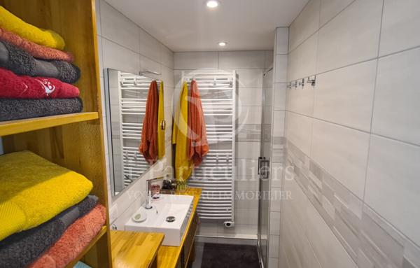 À Saint-François-Longchamp, appartement dernier étage