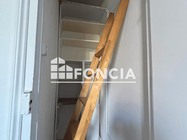 Location Studio 28.98 m² - 54 RUE DES GODRANS Dijon 21000