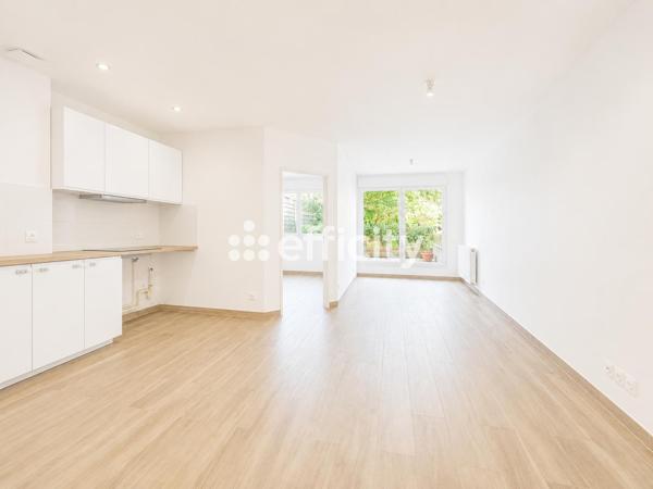 Appartement
         2 pièces
        - 42 m² 210 000 € *
