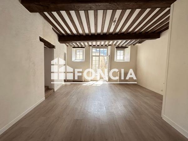 Location Appartement 4 pièces 86.9 m² - CAGE A Laon 02000