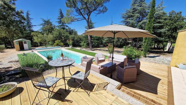 Bédoin (84410) Magnifique villa à Bedoin