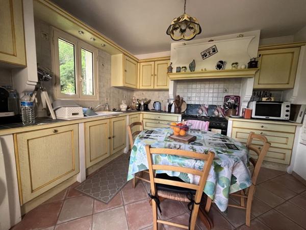 Maison à vendre 140 400 € Château-l'Évêque 3 p 91 m² DPE D
