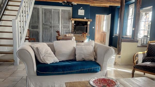 CHARTRES AGGLO - Accès Centre et Gare rapide Magnifique Longère rénovée avec goût de 184m² sol sur 700m² de terrain