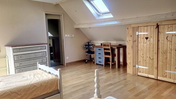 CHARTRES AGGLO - Accès Centre et Gare rapide Magnifique Longère rénovée avec goût de 184m² sol sur 700m² de terrain