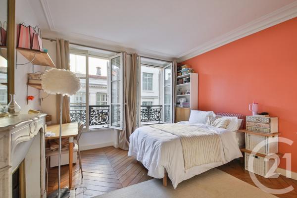Appartement F4 à vendre  4 pièces - 86,31 m2 PARIS - 75009