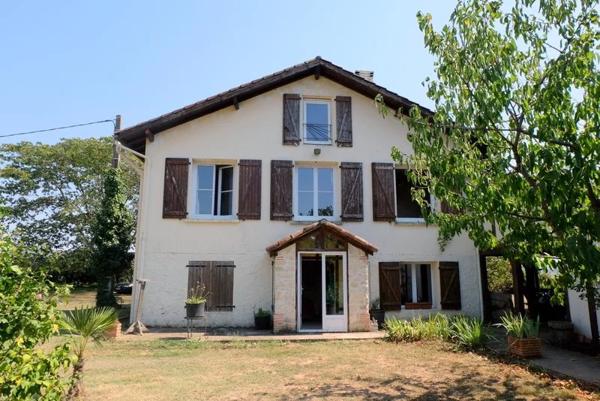 Maison bord de Lot avec appartement- ideale pour le location