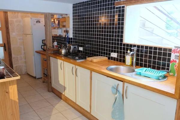 Maison bord de Lot avec appartement- ideale pour le location