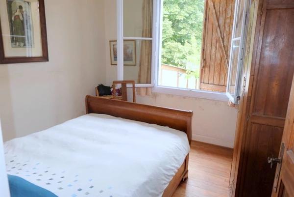 Maison bord de Lot avec appartement- ideale pour le location