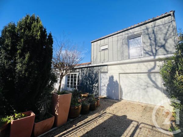 Maison à vendre  10 pièces - 270,60 m2 FOURAS - 17