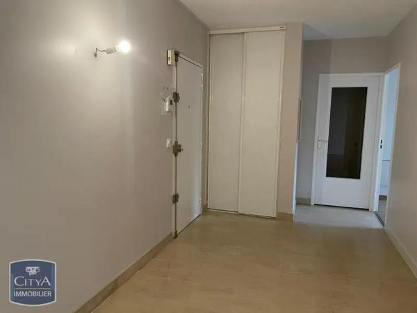 Appartement à louer 4 pièces 95.32m²