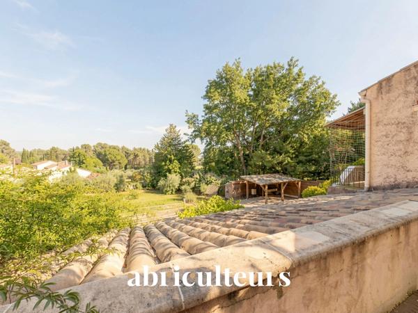 Lauris Maison 170 m² à réinventer sur terrain de 2.4 ha avec foret Vue dégagée